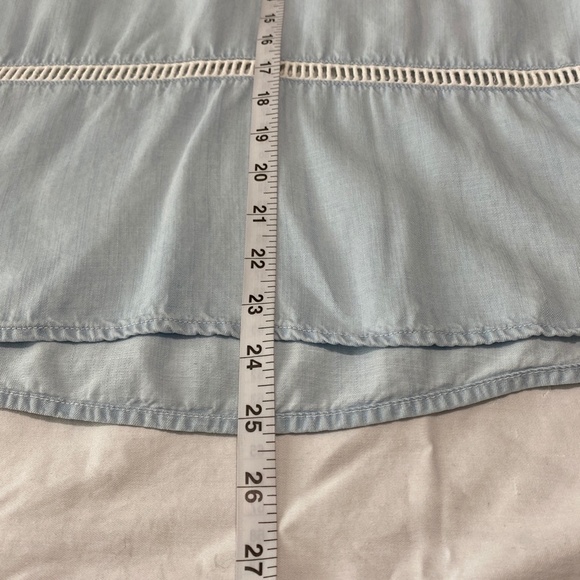 Cloth & Stone‎ - Anthropologie - Chambray V-neck Women's Shirt Blue Size Medium - Picture 9 of 11